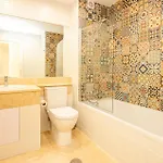 2 Bedroom Cozy Apartment In Mijas Apartamento